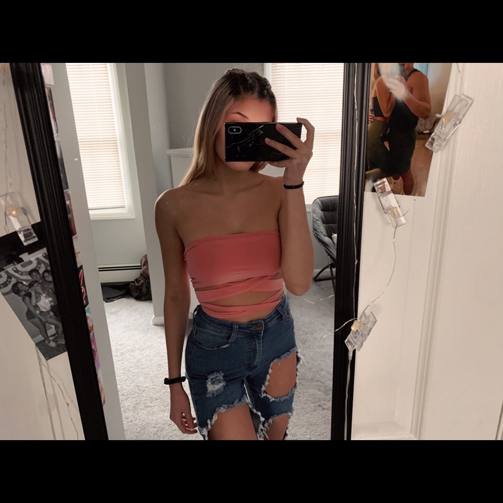 NWT PRETTYLITTLETHING diy strap crop top